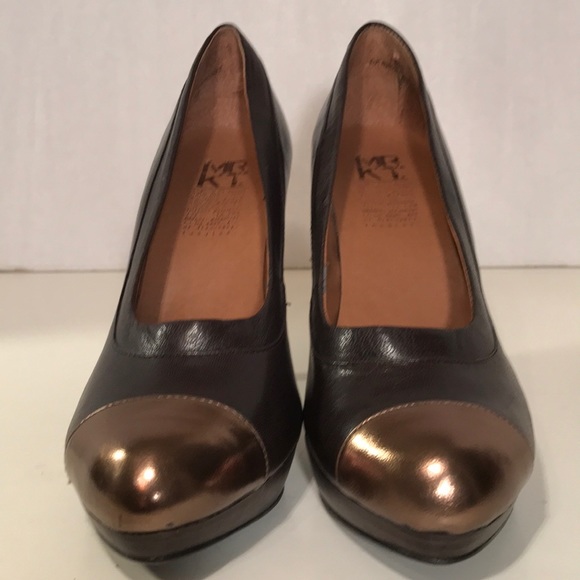 MRKT. Brown & Gold Leather Heels Size 8 EUC - Picture 2 of 8